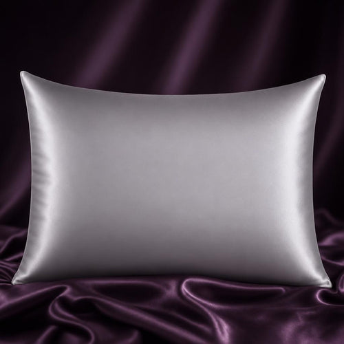Funda de almohada de seda color gris plata